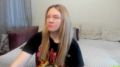 Kendra online show from June 8, 11:38 pm