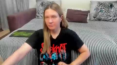 Kendra online show from June 21, 11:40 pm