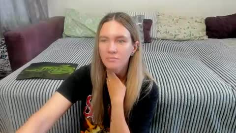 Kendra online show from July 14, 2:05 am