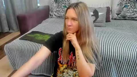 Kendra online show from July 17, 12:39 am