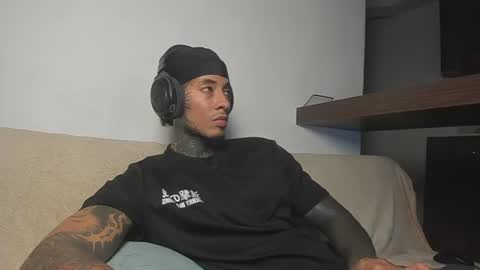 kendrick brown online show from August 2, 1:04 am