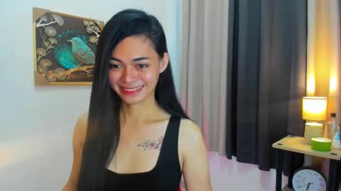 Snapshot of kendymuse chatting on May 18, 4:07 am kendy online show from May 18, 4:07 am
