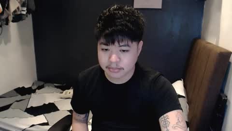 Snapshot of kenhotline911 chatting on November 20, 2:06 pm ken online show from November 20, 2:06 pm