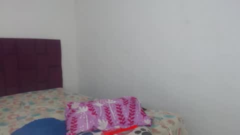 Snapshot of kenia_nihiara chatting on June 7, 10:13 pm kenia_nihiara online show from June 7, 10:13 pm