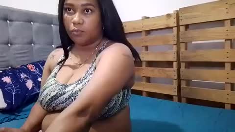 Kenia  online show from September 25, 7:39 pm