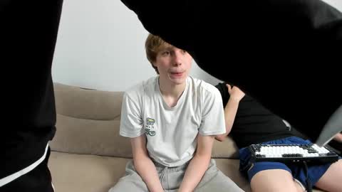 Snapshot of kennedy_max chatting on June 6, 7:24 am kennedy max online show from June 6, 7:24 am