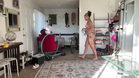 Snapshot of kennibby chatting on March 21, 3:37 pm kennibby online show from March 21, 3:37 pm