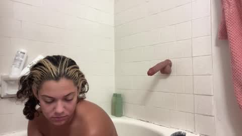 Snapshot of kennibby chatting on March 26, 2:06 am kennibby online show from March 26, 2:06 am