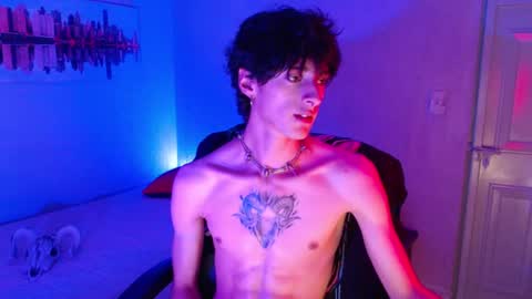 kenny online show from February 4, 12:40 am