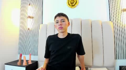 Snapshot of kenny_hank chatting on July 21, 11:51 pm kenny_hank online show from July 21, 11:51 pm