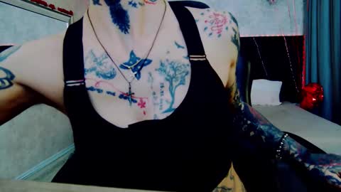 Sellena and Kenny online show from February 3, 6:40 am