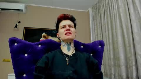 Snapshot of kennyvibe chatting on February 18, 4:03 pm kennyvibe online show from February 18, 4:03 pm