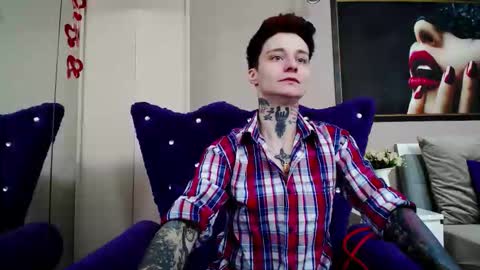 Snapshot of kennyvibe chatting on March 8, 3:27 pm kennyvibe online show from March 8, 3:27 pm