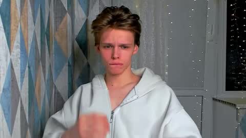 kenordi online show from March 6, 5:31 pm