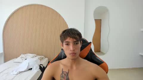 kenshi_roa online show from June 11, 7:45 pm