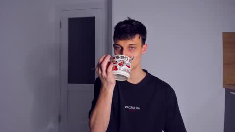 Snapshot of kenter_parker chatting on November 25, 9:26 pm Peter online show from November 25, 9:26 pm