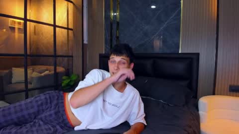 Snapshot of kenter_parker chatting on March 31, 6:30 pm Peter online show from March 31, 6:30 pm