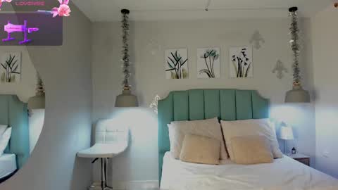 Snapshot of kentha_mitchells chatting on February 13, 9:51 am kentha_mitchells online show from February 13, 9:51 am