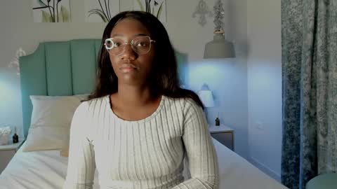 Snapshot of kentha_mitchells chatting on February 26, 10:15 am kentha_mitchells online show from February 26, 10:15 am