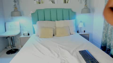 Snapshot of kentha_mitchells chatting on February 27, 10:15 am kentha_mitchells online show from February 27, 10:15 am