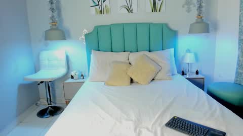 Snapshot of kentha_mitchells chatting on March 5, 10:33 am kentha_mitchells online show from March 5, 10:33 am