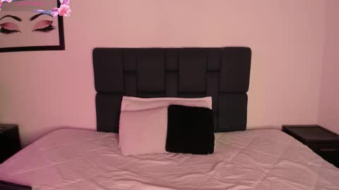 KENTHA  online show from January 13, 10:31 am