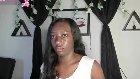 Snapshot of kentha_mitchellss chatting on February 11, 10:31 am KENTHA online show from February 11, 10:31 am