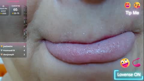 Snapshot of kerly_doll chatting on January 4, 7:34 pm K E R L Y online show from January 4, 7:34 pm