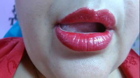 Snapshot of kerly_doll chatting on January 13, 7:10 pm K E R L Y online show from January 13, 7:10 pm