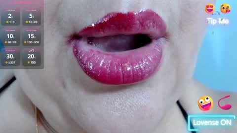 Snapshot of kerly_doll chatting on January 22, 4:23 pm K E R L Y online show from January 22, 4:23 pm