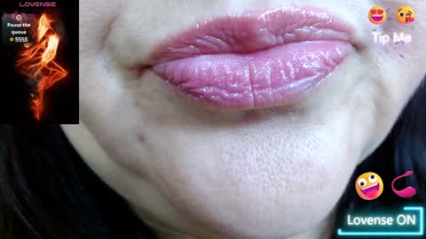 Snapshot of kerly_doll chatting on January 25, 4:13 pm K E R L Y online show from January 25, 4:13 pm