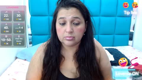 Snapshot of kerly_doll chatting on February 1, 7:02 pm K E R L Y online show from February 1, 7:02 pm