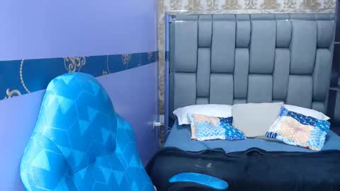 Snapshot of kerly_doll chatting on October 22, 2:39 pm K E R L Y online show from October 22, 2:39 pm