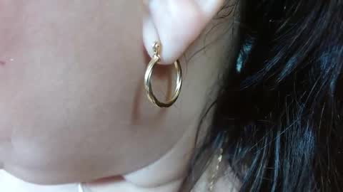 Snapshot of kerly_doll chatting on October 29, 9:16 pm K E R L Y online show from October 29, 9:16 pm