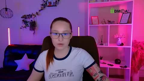 Snapshot of kerry_red chatting on June 2, 8:16 am Your cute Kerry online show from June 2, 8:16 am