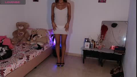 Mia  online show from April 23, 8:33 pm