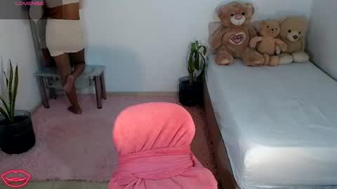 Mia  online show from July 23, 3:54 pm