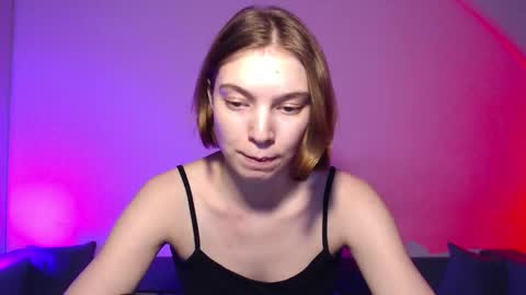 Snapshot of kesha_muah chatting on February 19, 7:54 pm kesha online show from February 19, 7:54 pm