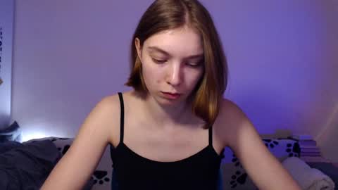 Snapshot of kesha_muah chatting on April 22, 4:08 pm kesha online show from April 22, 4:08 pm