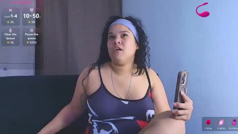 Snapshot of kesha_rosse_ chatting on May 20, 7:14 am KESHA online show from May 20, 7:14 am