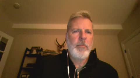 Snapshot of kev_cumz chatting on July 15, 9:14 am kev_cumz online show from July 15, 9:14 am