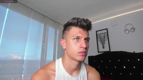 Kevin Ahs online show from November 6, 10:32 pm