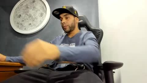 Kevin online show from October 12, 11:15 pm