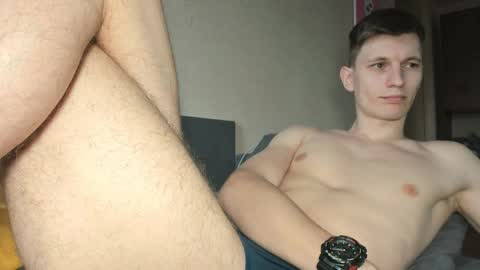 Snapshot of kevin_hornyyy chatting on April 3, 8:45 am kevin online show from April 3, 8:45 am