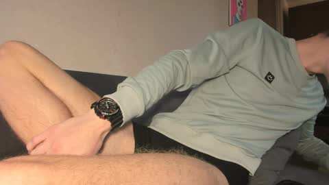Snapshot of kevin_hornyyy chatting on April 9, 12:54 pm kevin online show from April 9, 12:54 pm