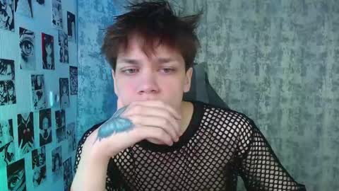 Kevin online show from October 19, 4:02 am