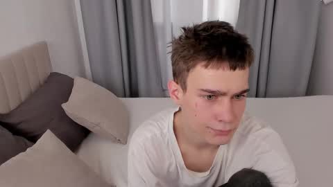 Snapshot of kevin_kess chatting on November 18, 3:38 pm Ask me online show from November 18, 3:38 pm