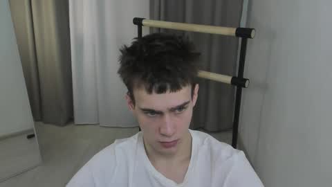 Snapshot of kevin_kess chatting on November 26, 3:02 pm Ask me online show from November 26, 3:02 pm