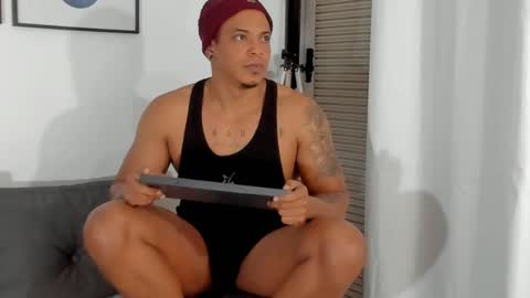 Snapshot of kevin_lance chatting on February 15, 8:22 am Kevin Lance online show from February 15, 8:22 am