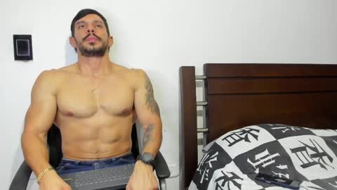 Snapshot of kevin_malone22 chatting on April 1, 2:12 am kevin_malone22 online show from April 1, 2:12 am